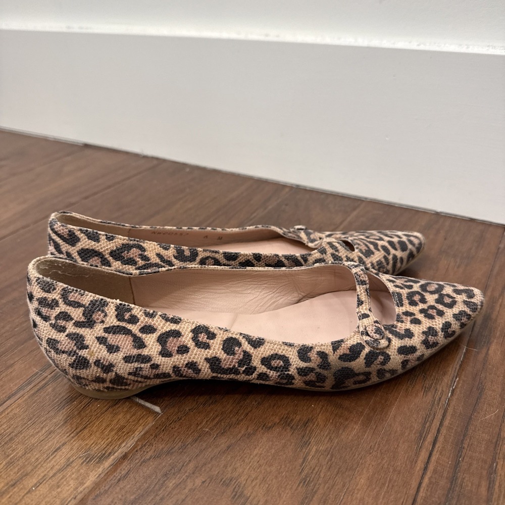 Stuart Weitzman Ballet Point Toe Leopard Print Flats Womens 6 Tan MaryJane Shoes - Picture 1 of 10